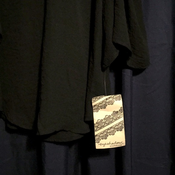 Eyeshadow top - Picture 3 of 5